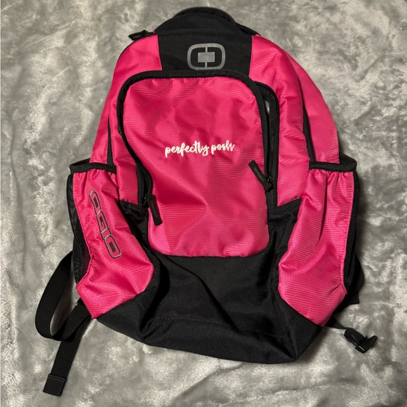 OGIO Bold Pink and Black Perfectly Posh Backpack - Picture 1 of 2
